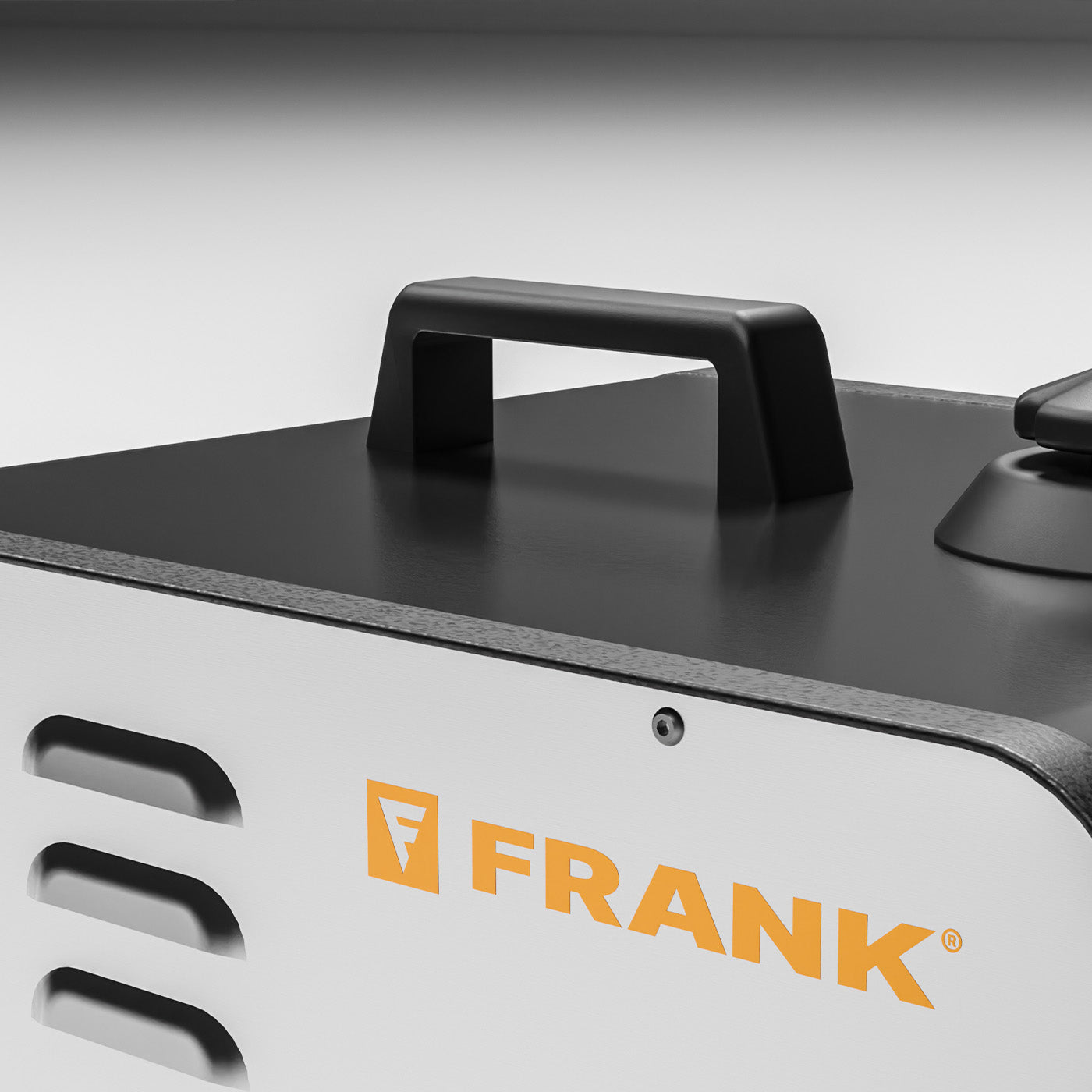 Der Tragegriff des FRANK Dampfreinigers bS 25